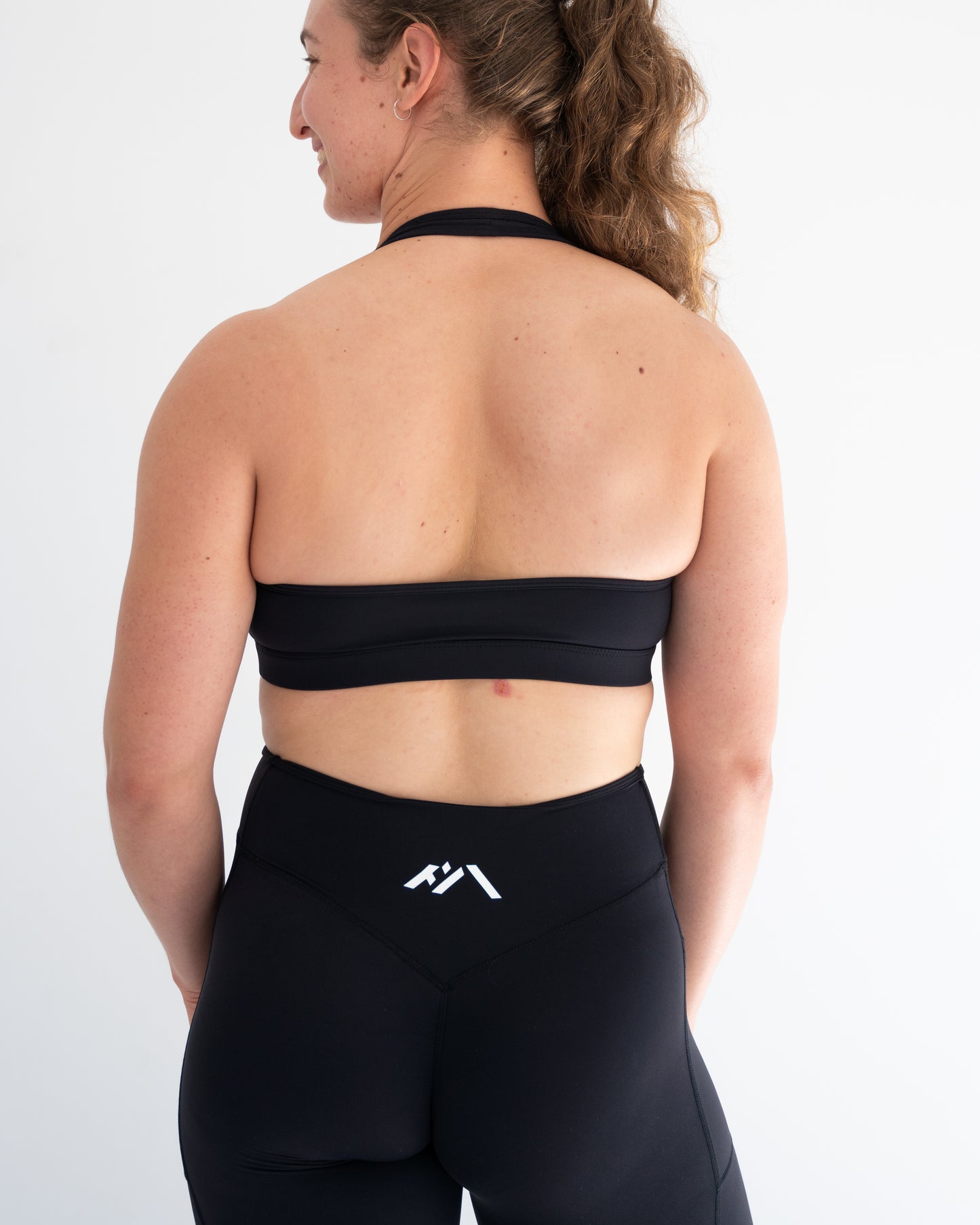 Aziz Halter Neck Bra - Black