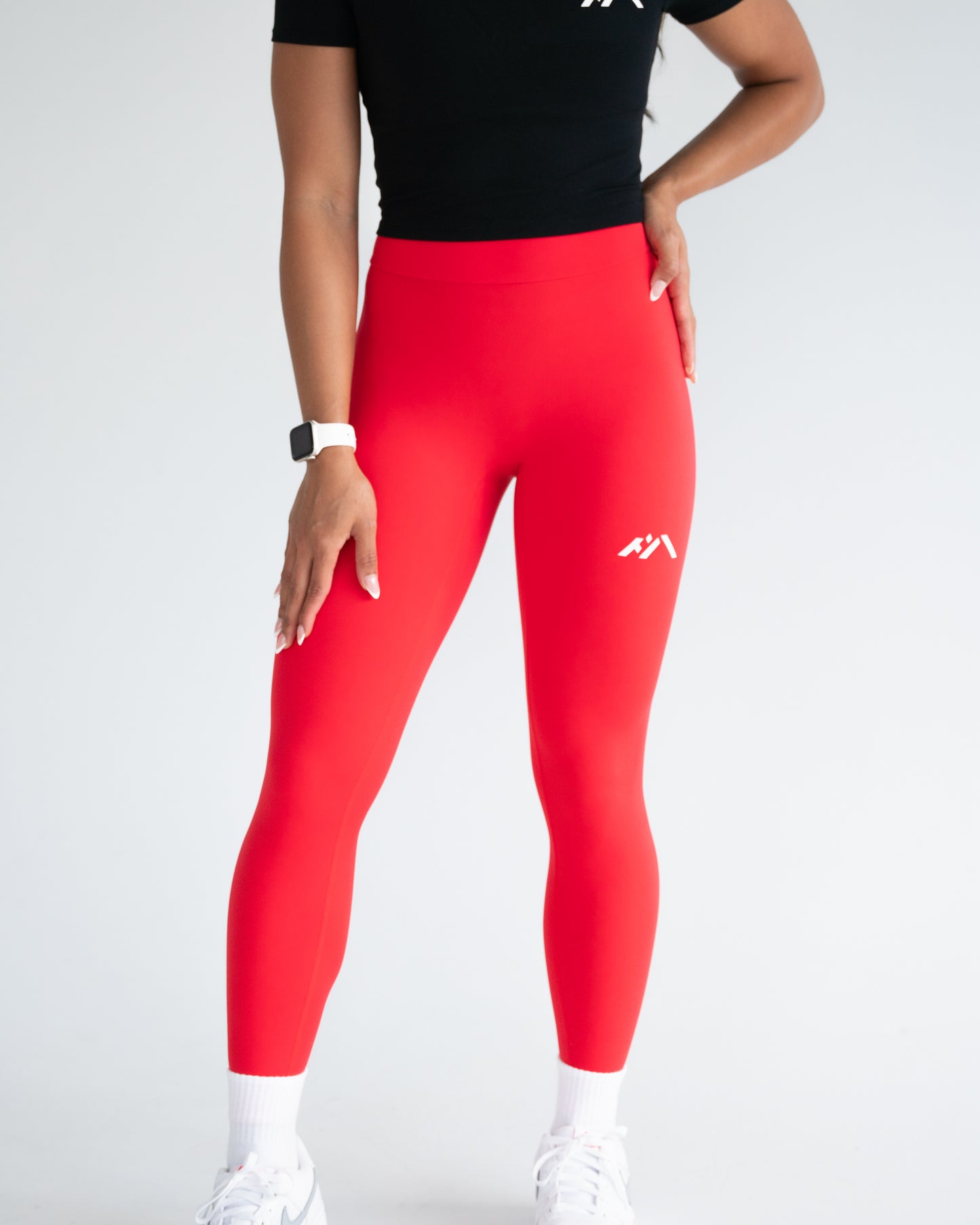 Nyota V-cut Back Scrunch Leggings - Red